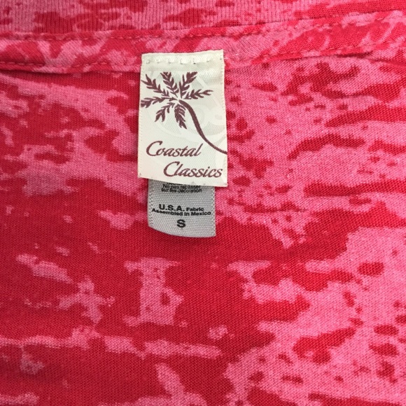 Coastal Classic Hawaii Kauai Island Turtle TShirt - Picture 3 of 3